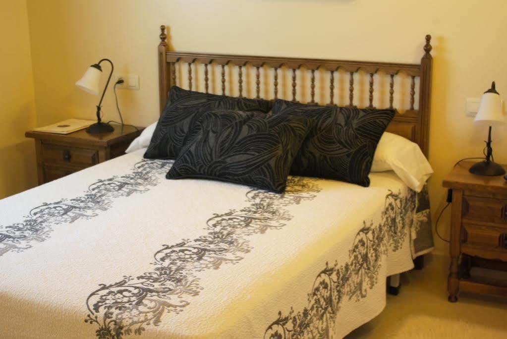 Casa Marineira Lourdes Guest House กัมบาโดส ภายนอก รูปภาพ